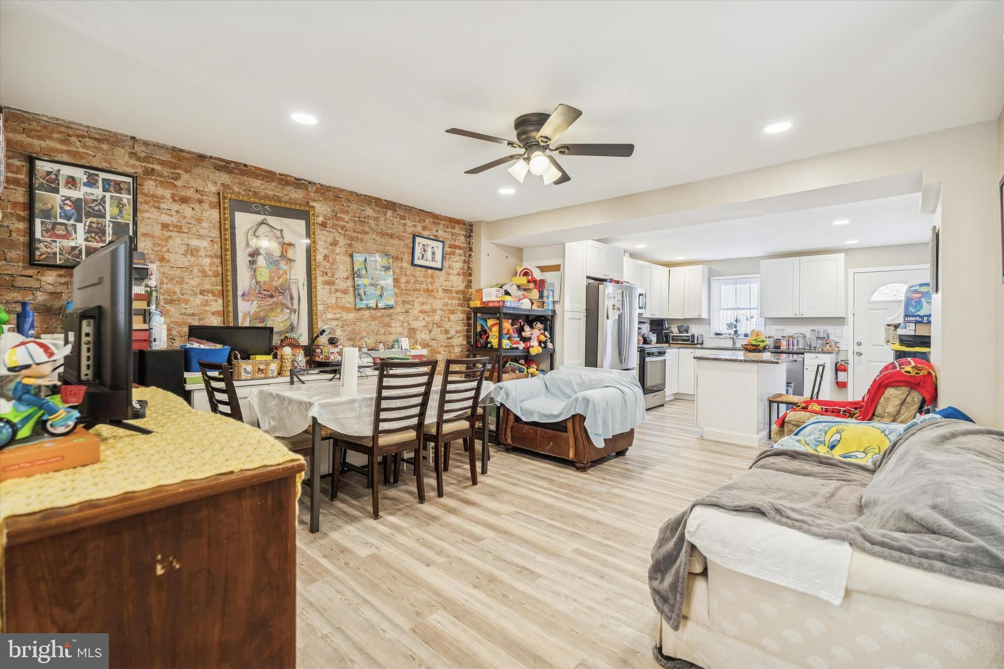 39 2nd Street Bridgeport, PA 19405 - Photo 6 of 23