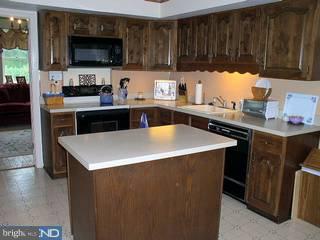 35 Signal Hill Road Holland, PA 18966 - Photo 3 of 6 Gallery Image 3