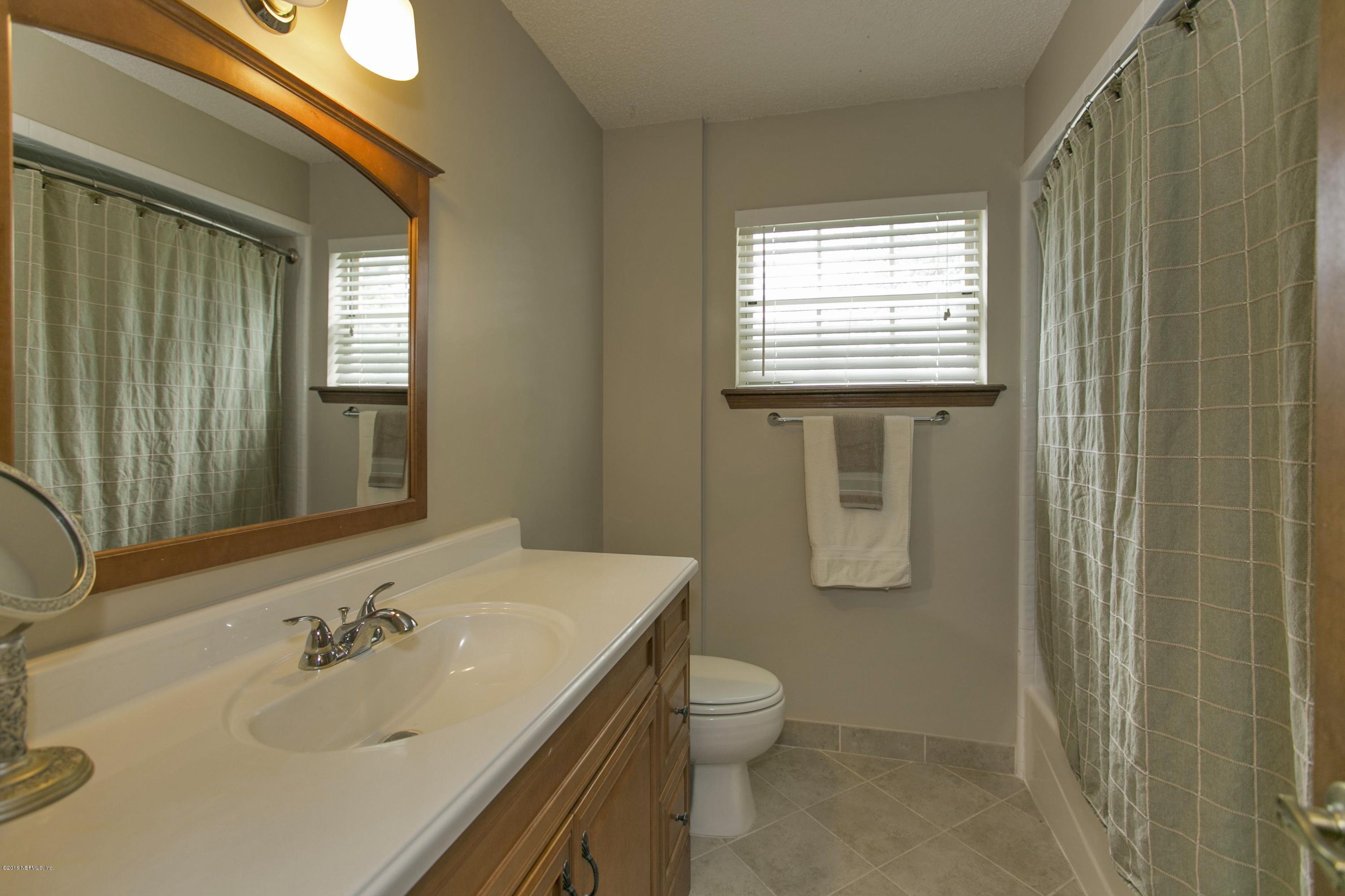 3268 Marbon Road Jacksonville, FL 32223 - Photo 21 of 27 021_Bathroom