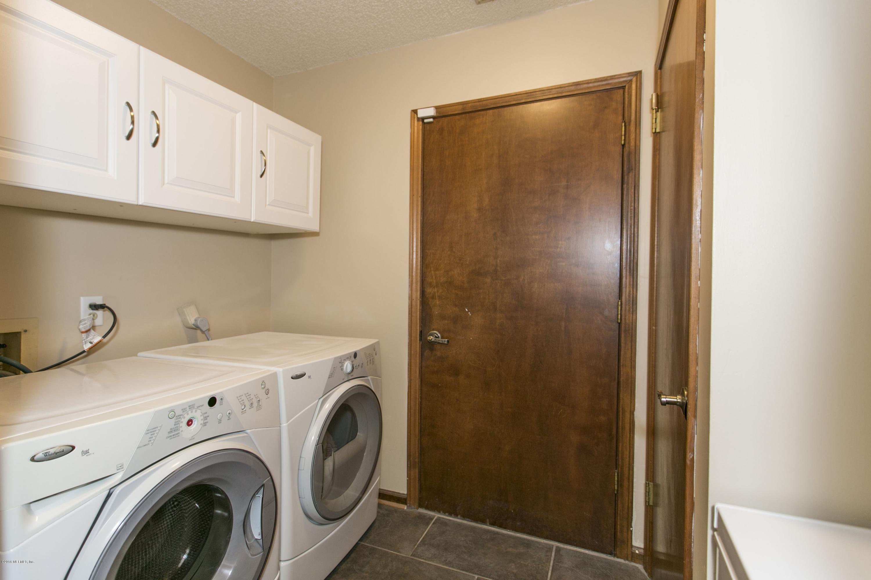 3268 Marbon Road Jacksonville, FL 32223 - Photo 23 of 27 023_Laundry