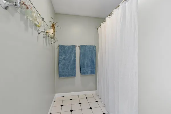 $740,000 | 99 Flagler Drive, Holden, MA 01520