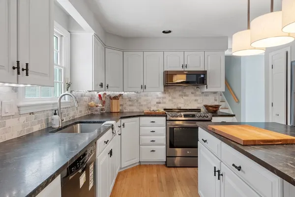 $740,000 | 99 Flagler Drive, Holden, MA 01520