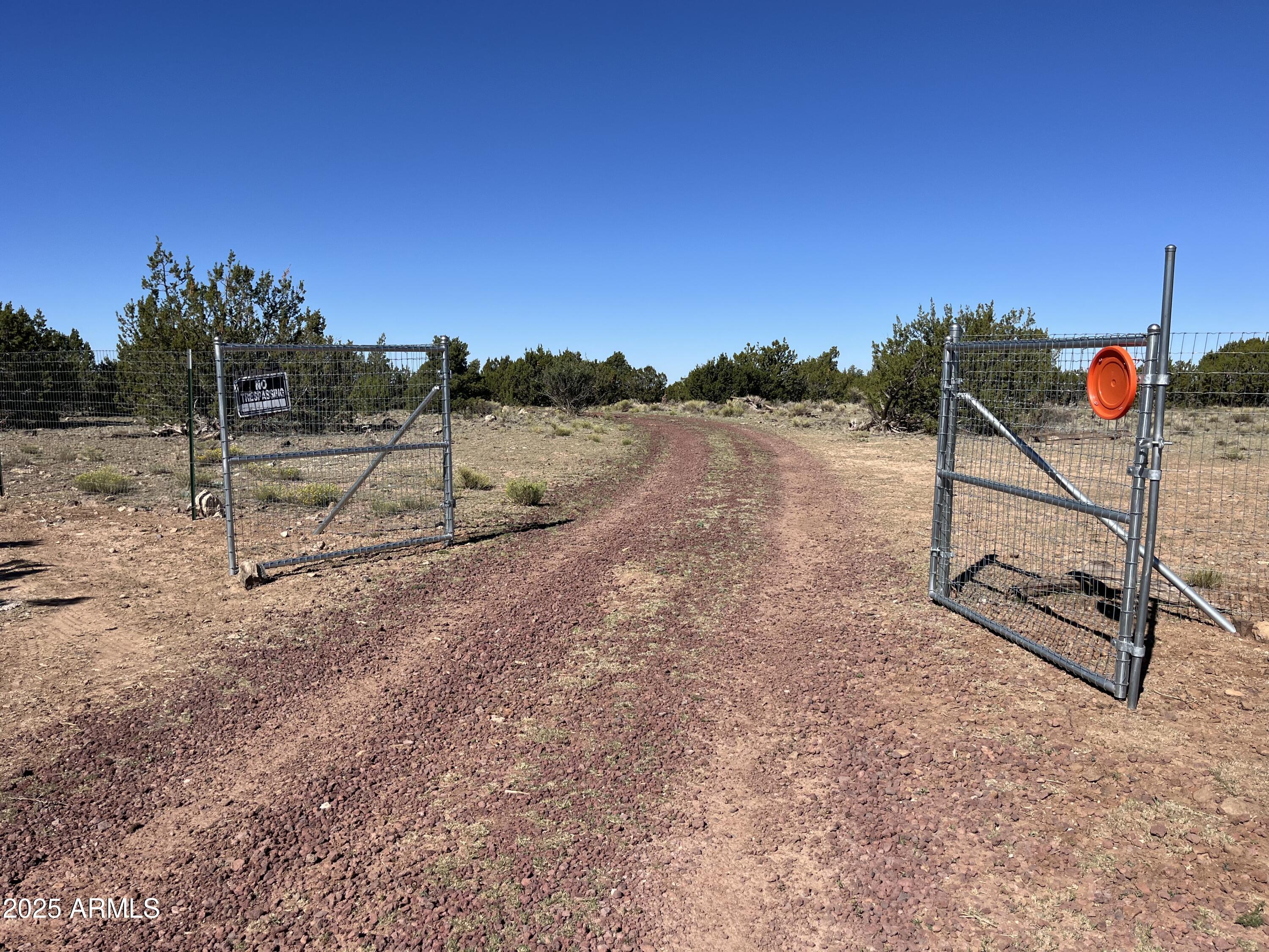 613 Mountain Cat Road, Unit 511 Williams, AZ 86046 - Photo 6 of 26 a view of a yard with a slide