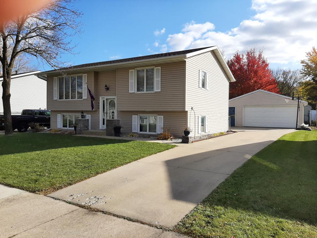 960 21st Street Southeast Rochester, MN 55904 - Photo 1 of 1 Gallery Image 1