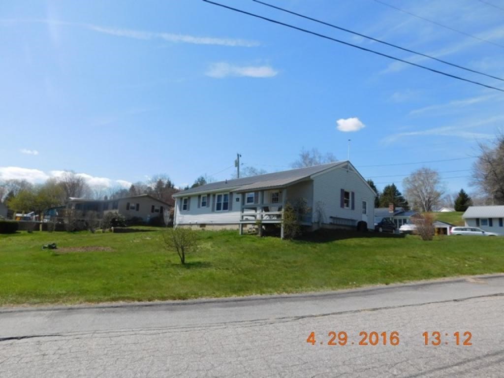 13 Leland Avenue Springfield, VT 05150 - Photo 3 of 16