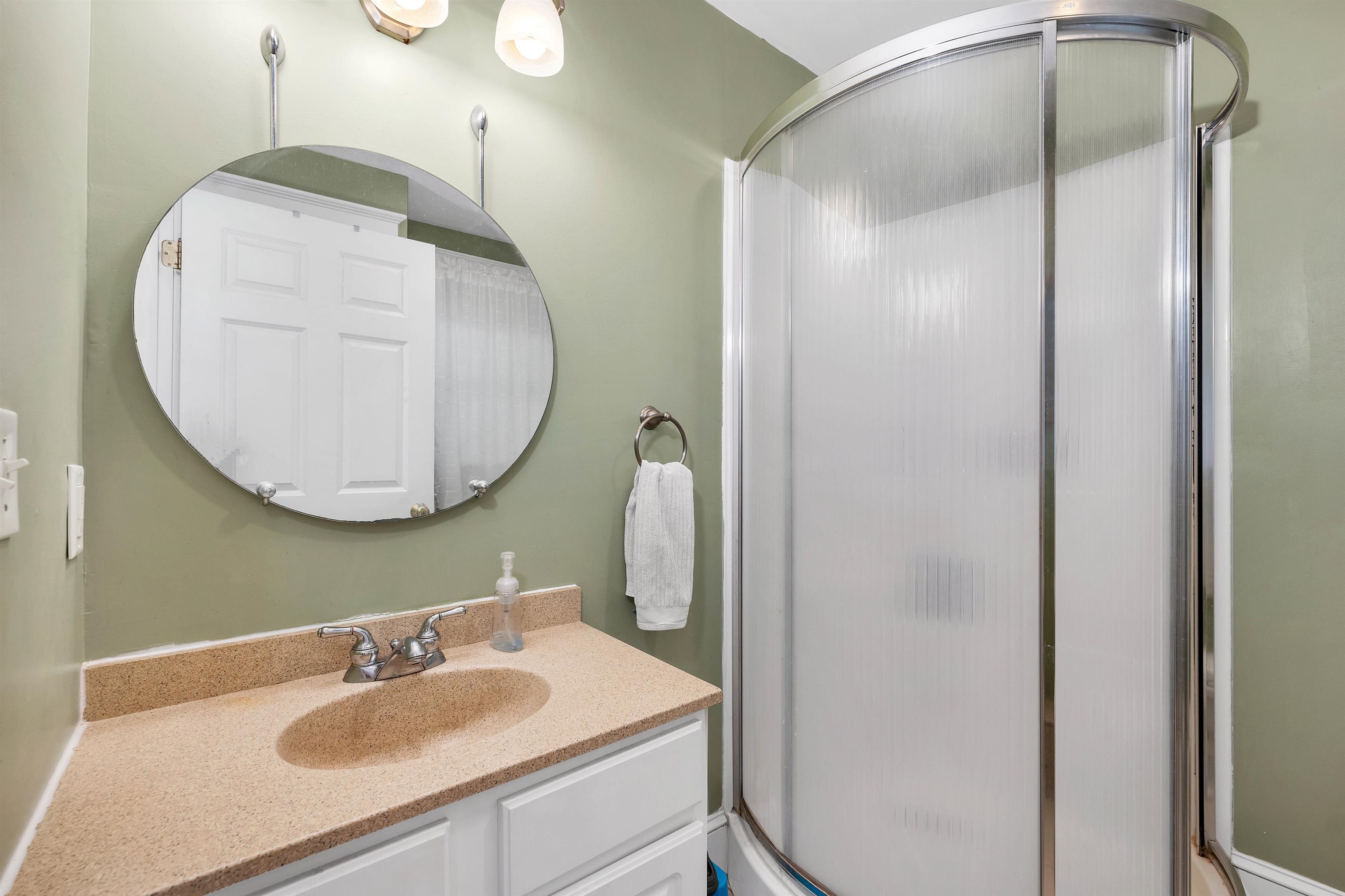 84 Madbury Road Durham, NH 03824 - Photo 4 of 40