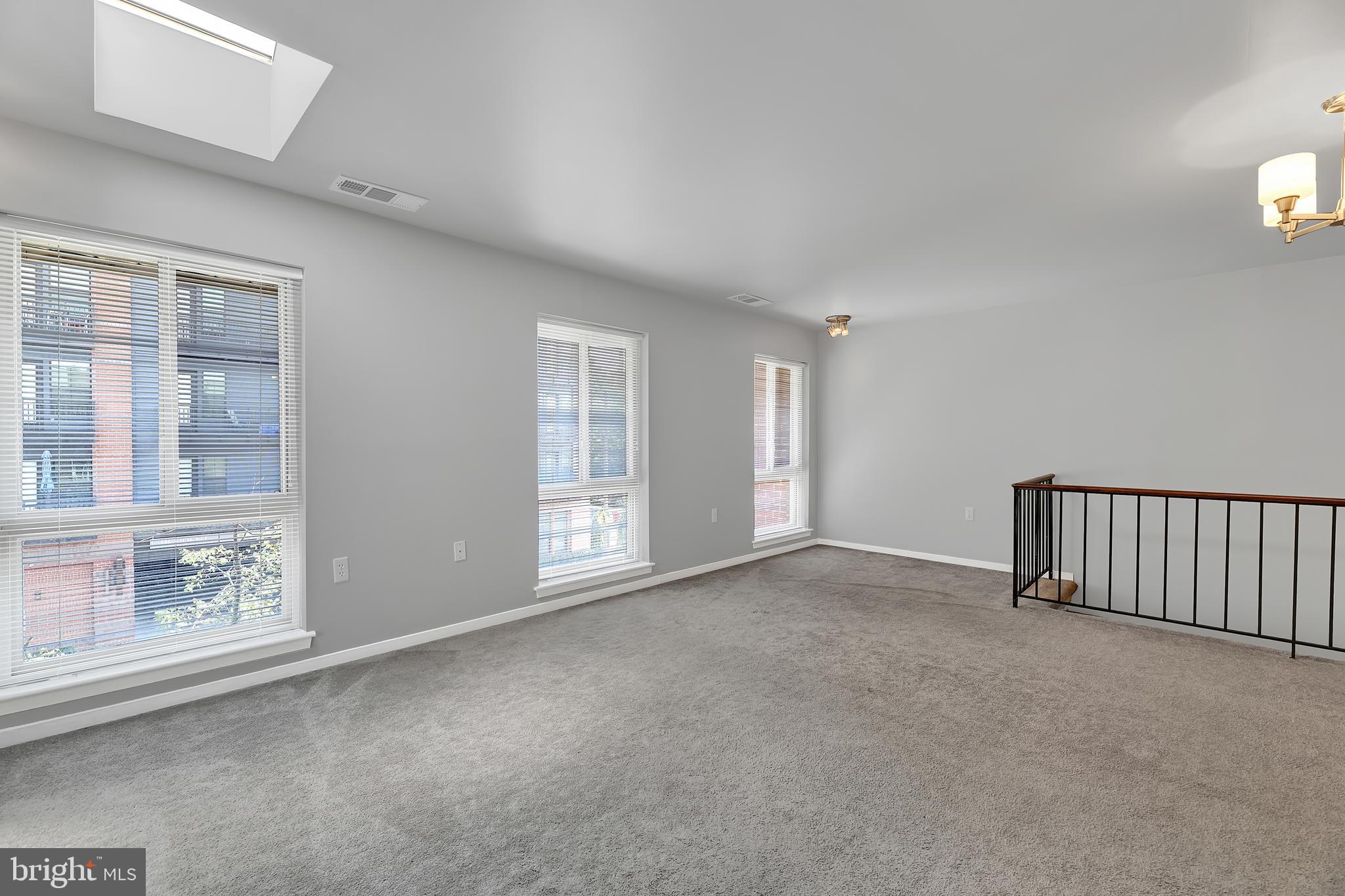 650 South Charles Street, Unit R16 Baltimore, MD 21230 - Photo 4 of 26 Gallery Image 4