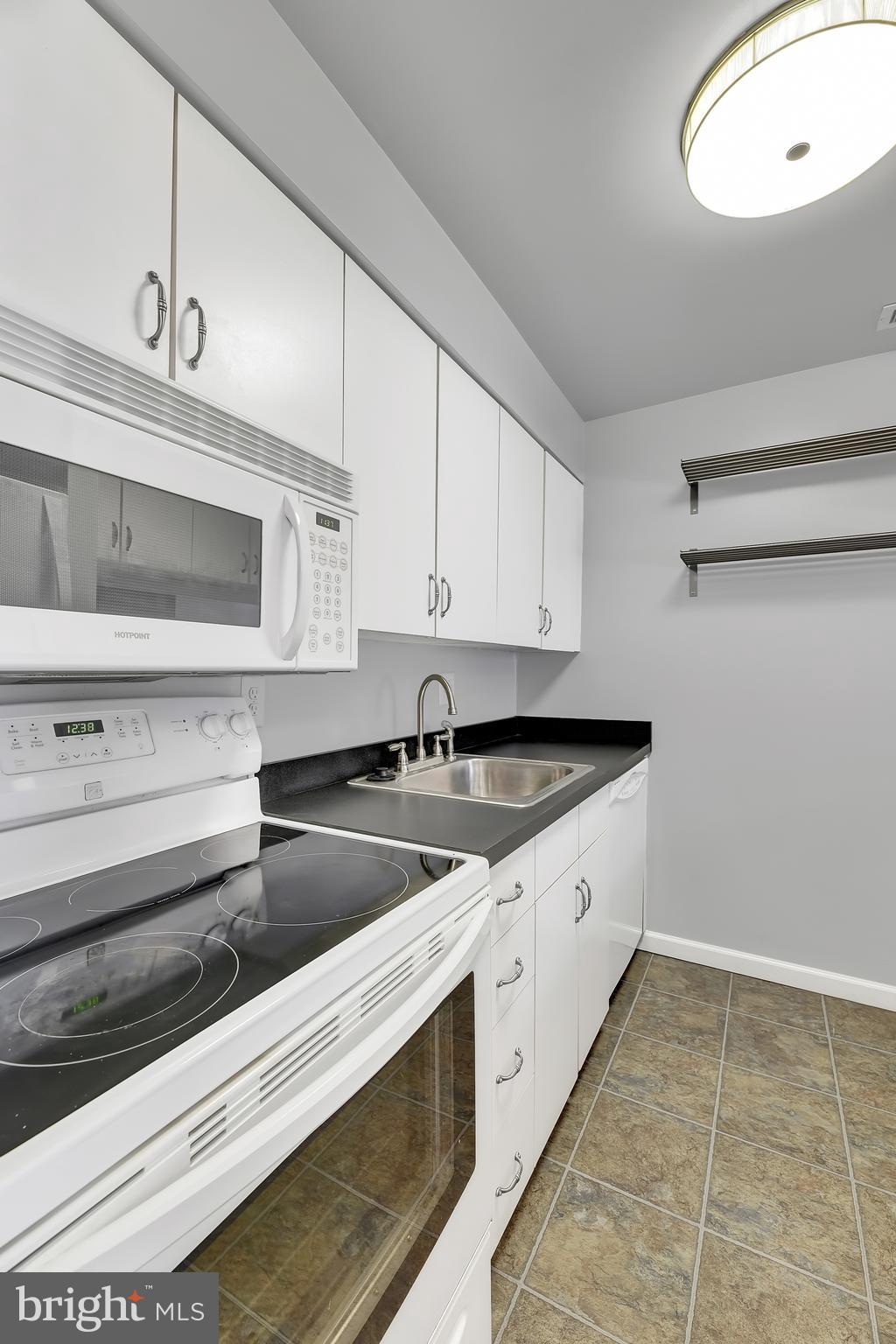 650 South Charles Street, Unit R16 Baltimore, MD 21230 - Photo 8 of 26 Gallery Image 8