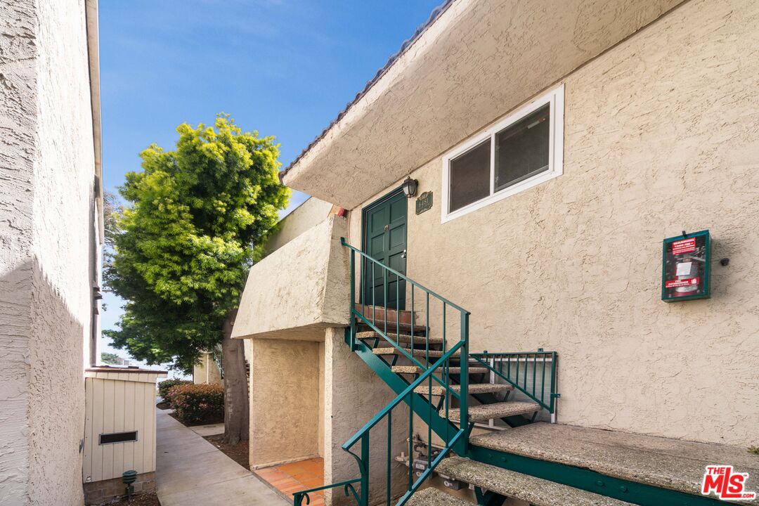 6481 Kanan Dume Road Malibu, CA 90265 - Photo 12 of 27