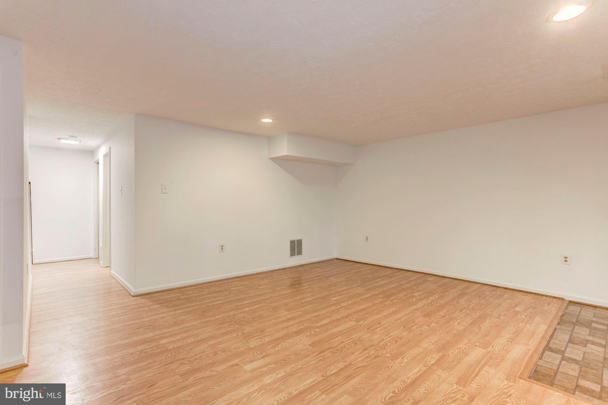 7340 Stream Way Springfield, VA 22152 - Photo 22 of 32 Gallery Image 22
