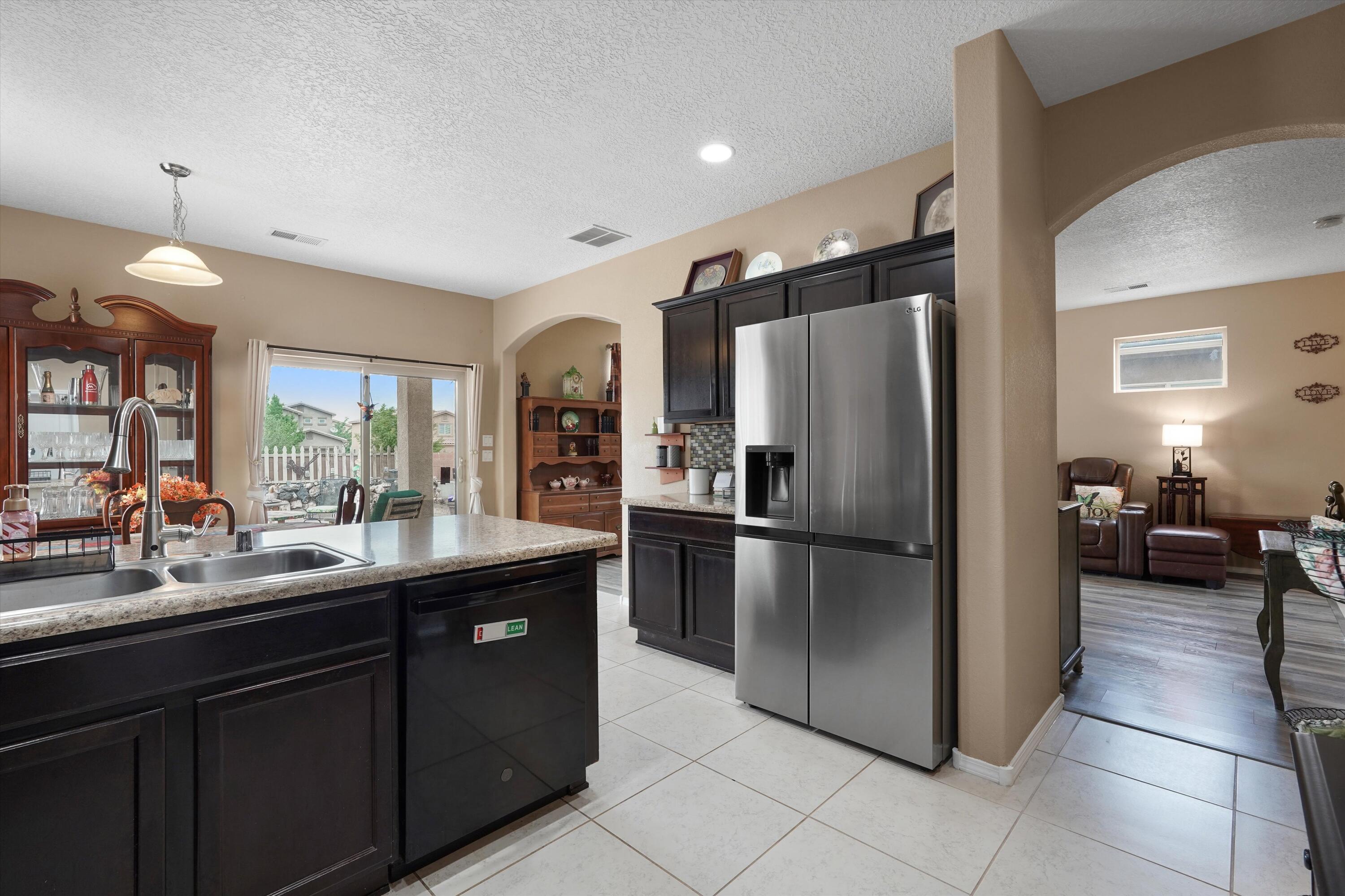 8319 Go W Road Northwest Albuquerque, NM 87120 - Photo 11 of 41 Gallery Image 11