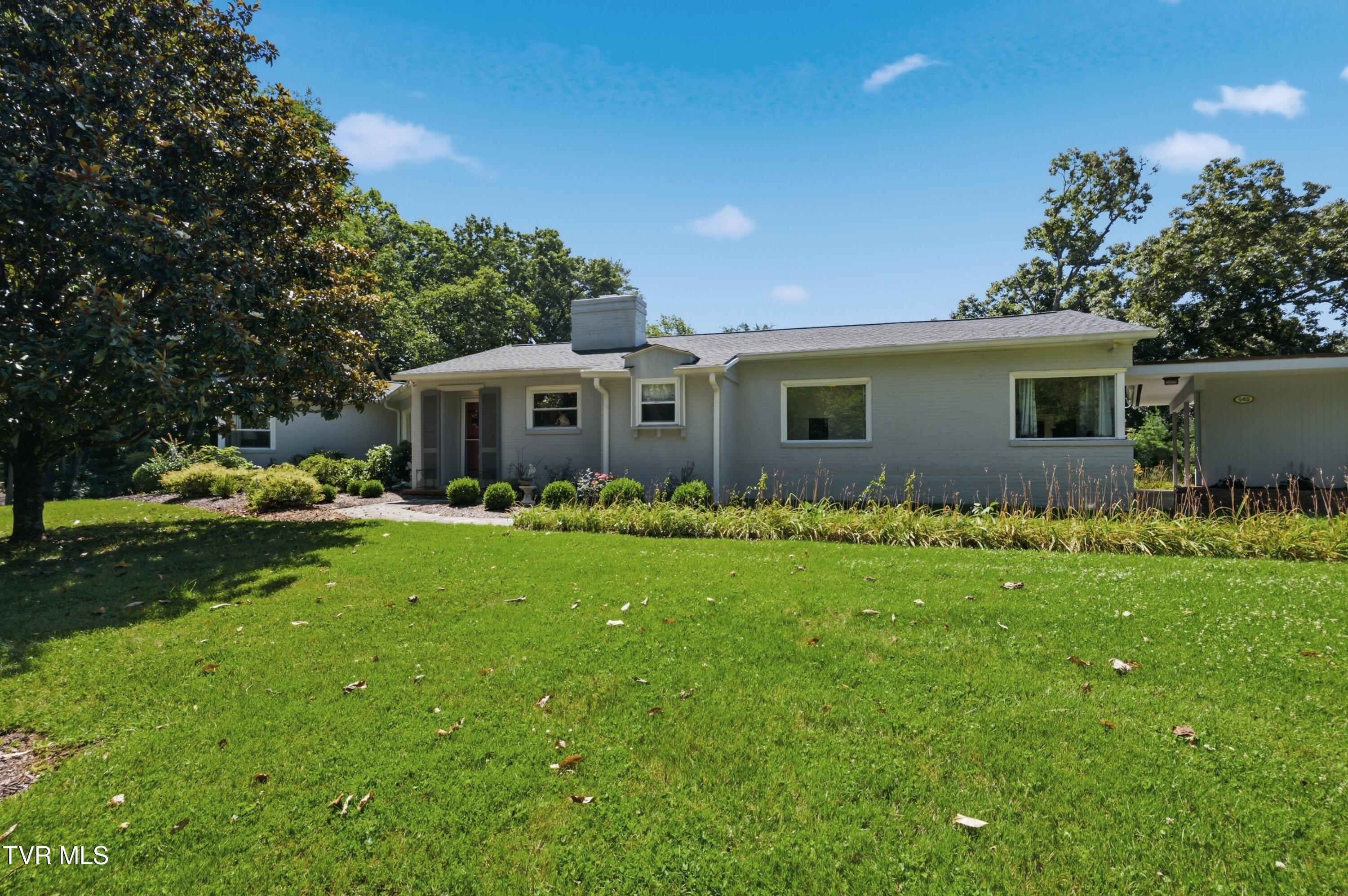 545 Green Hill Road Bristol, VA 24201 - Photo 1 of 60 DSC_0400_d4492369