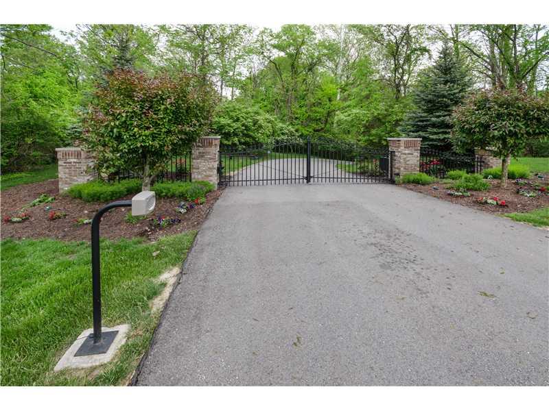 8909 Sargent Road Indianapolis, IN 46256 - Photo 3 of 24 Gallery Image 3