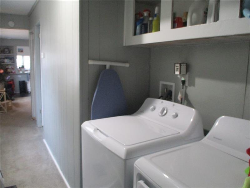 134 Castle Road Washington, PA 15301 - Photo 22 of 26 Washer and Dryer Included!