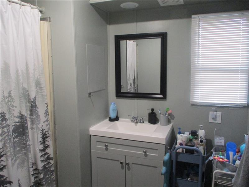 134 Castle Road Washington, PA 15301 - Photo 25 of 26 Bathroom