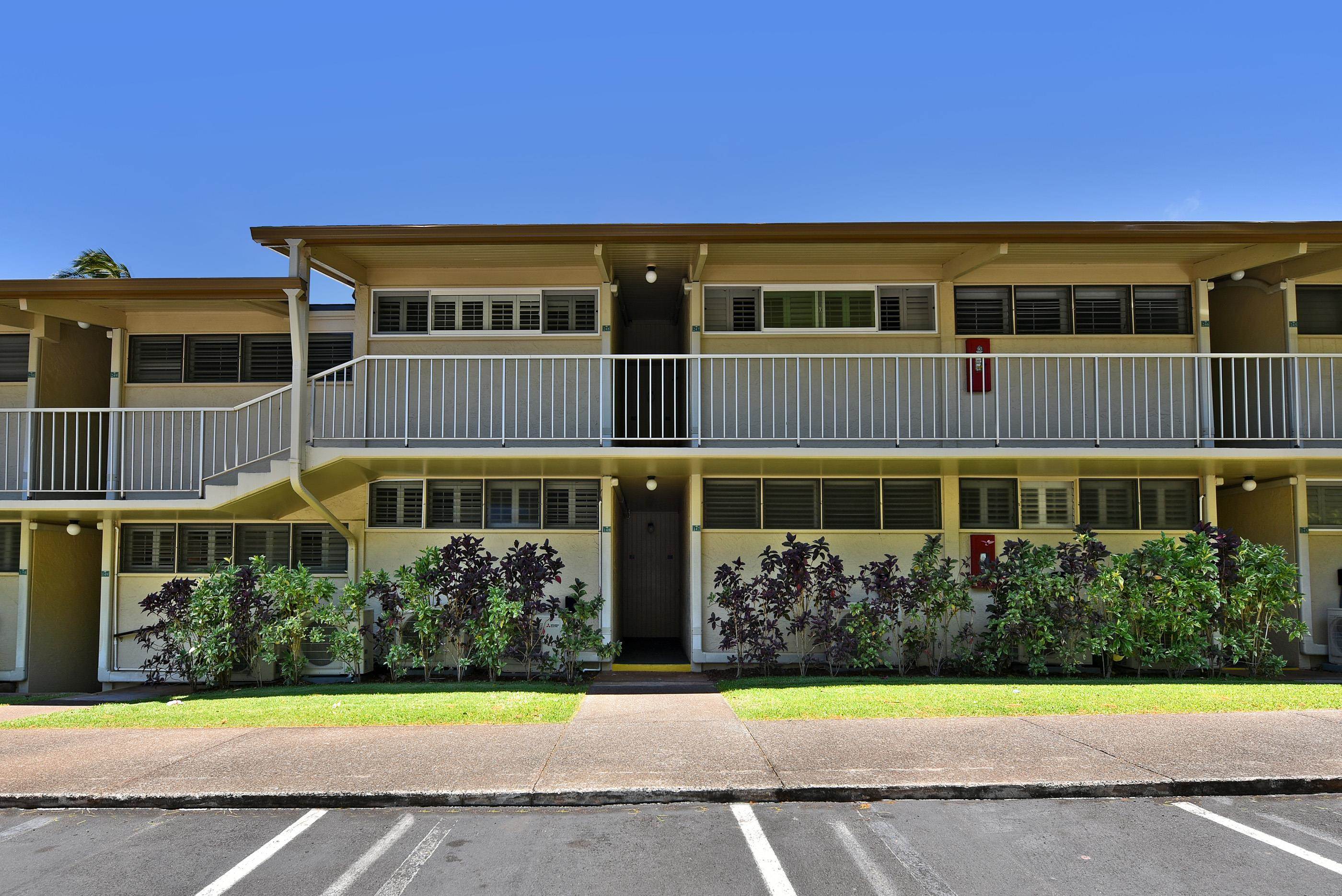 5315 Lower Honoapiilani Road, Unit F147 Lahaina, HI 96761 - Photo 26 of 41 front view of a building
