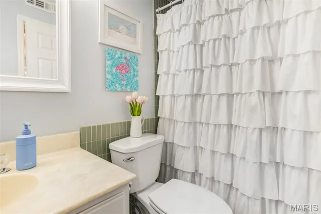 $139,900 | 4347 Chateau De Ville Drive, Unit G, St. Louis, MO 63129