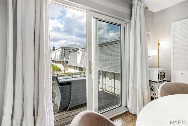 $139,900 | 4347 Chateau De Ville Drive, Unit G, St. Louis, MO 63129