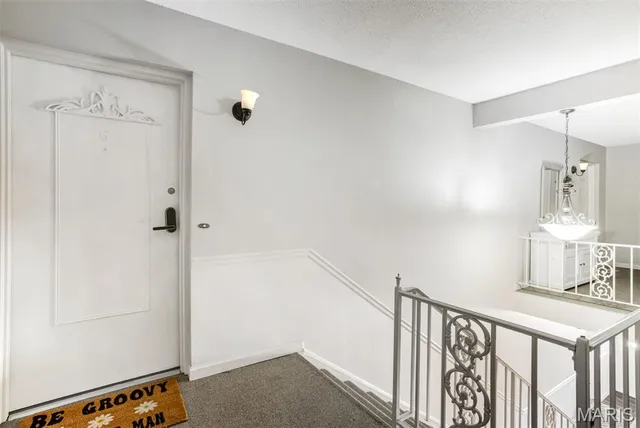 $139,900 | 4347 Chateau De Ville Drive, Unit G, St. Louis, MO 63129