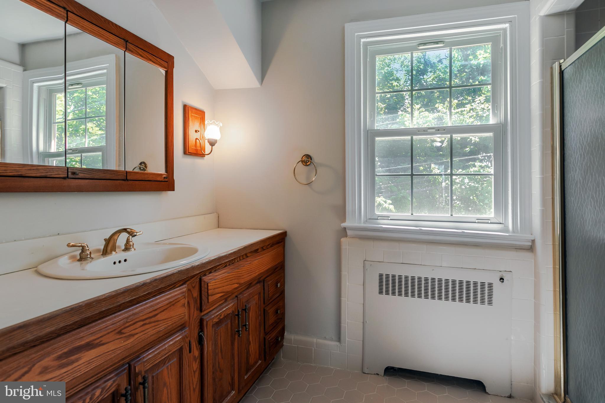 1312 Andover Road Wynnewood, PA 19096 - Photo 26 of 39 Primary bedroom En suite