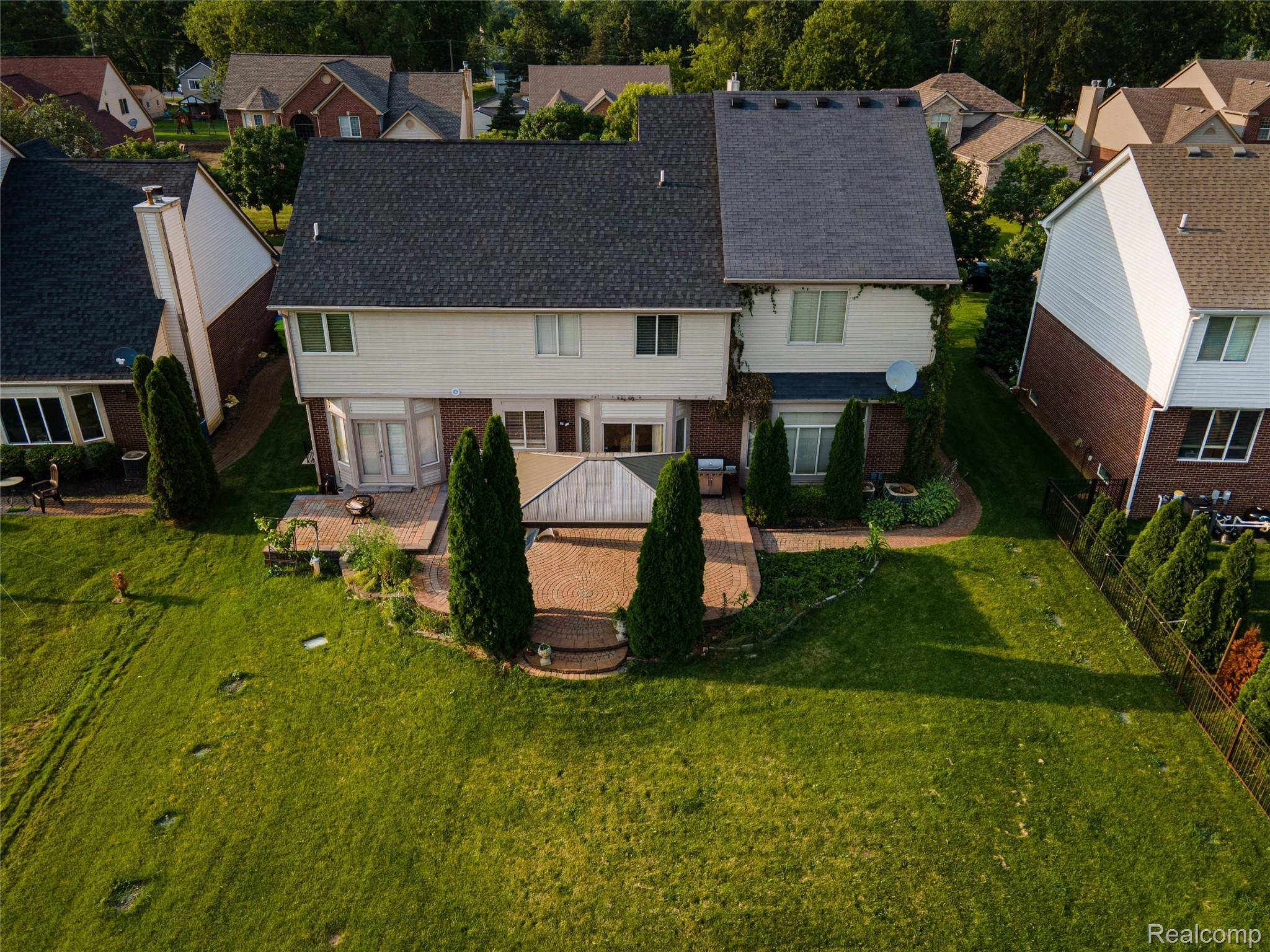 1603 Angela Road Walled Lake, MI 48390 - Photo 32 of 76 1603 Angela Dr-5.jpg