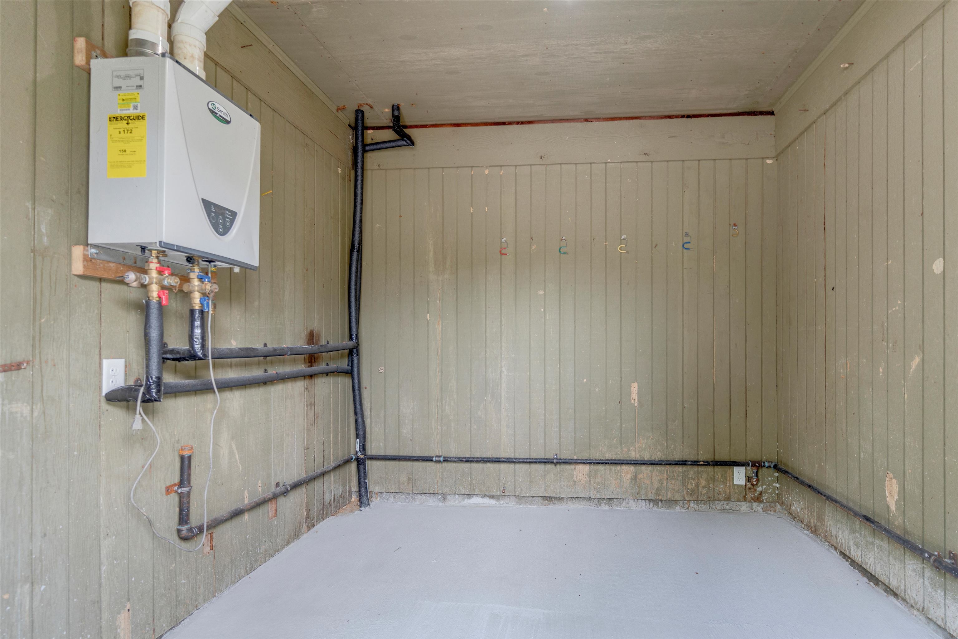 815 Fisherville Road Collierville, TN 38017 - Photo 34 of 40 a view of walk in closet