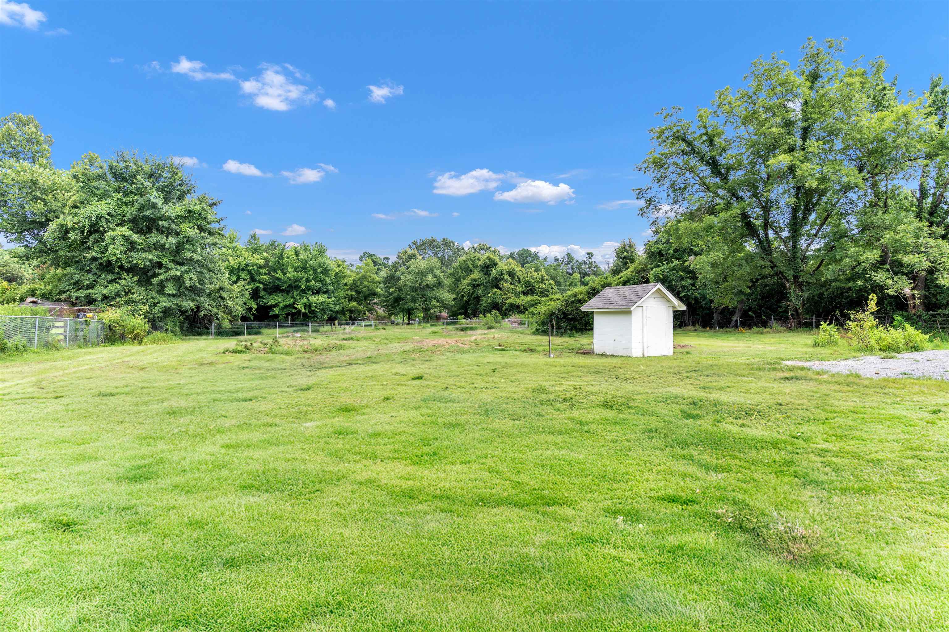 815 Fisherville Road Collierville, TN 38017 - Photo 35 of 40 a view of a big yard