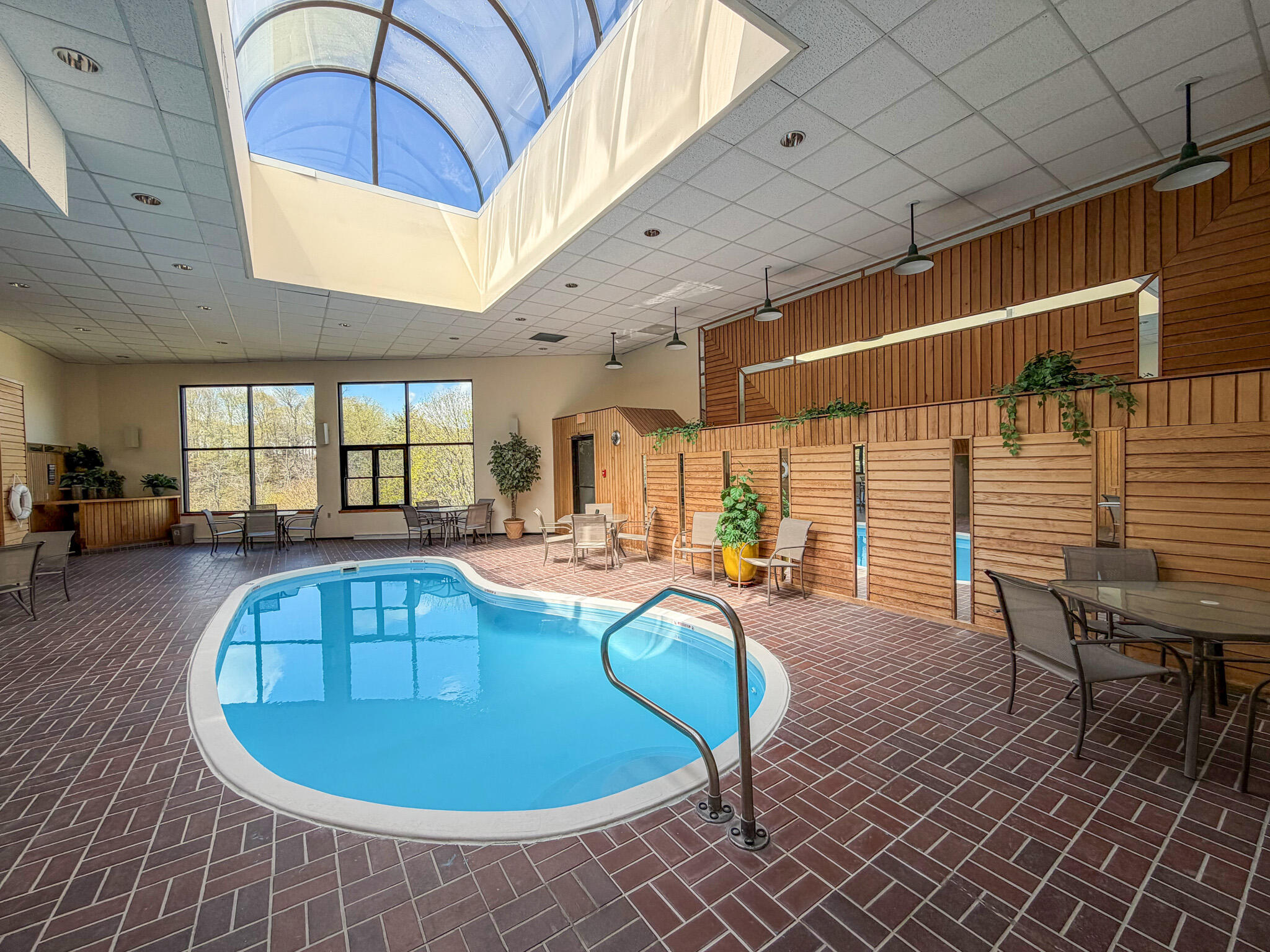 112 Franklin Street, Unit C6 Bangor, ME 04401 - Photo 2 of 21 Pool