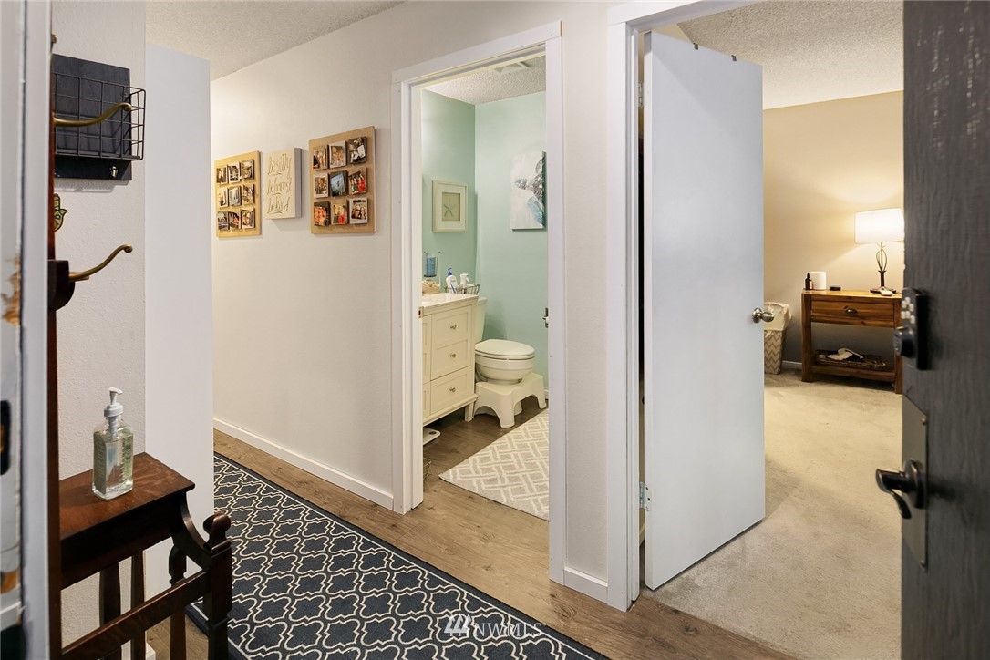 7407 Old Redmond Road, Unit 207 Redmond, WA 98052 - Photo 4 of 23