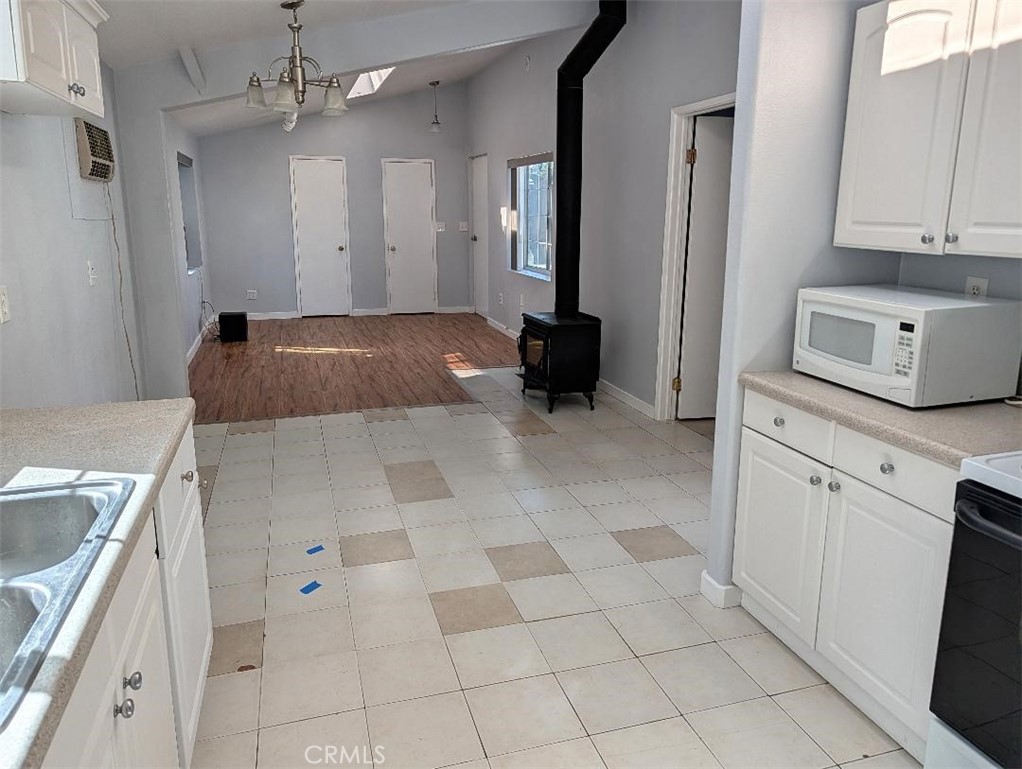 2707 Sunnyslope Road Pinon Hills, CA 92372 - Photo 2 of 9