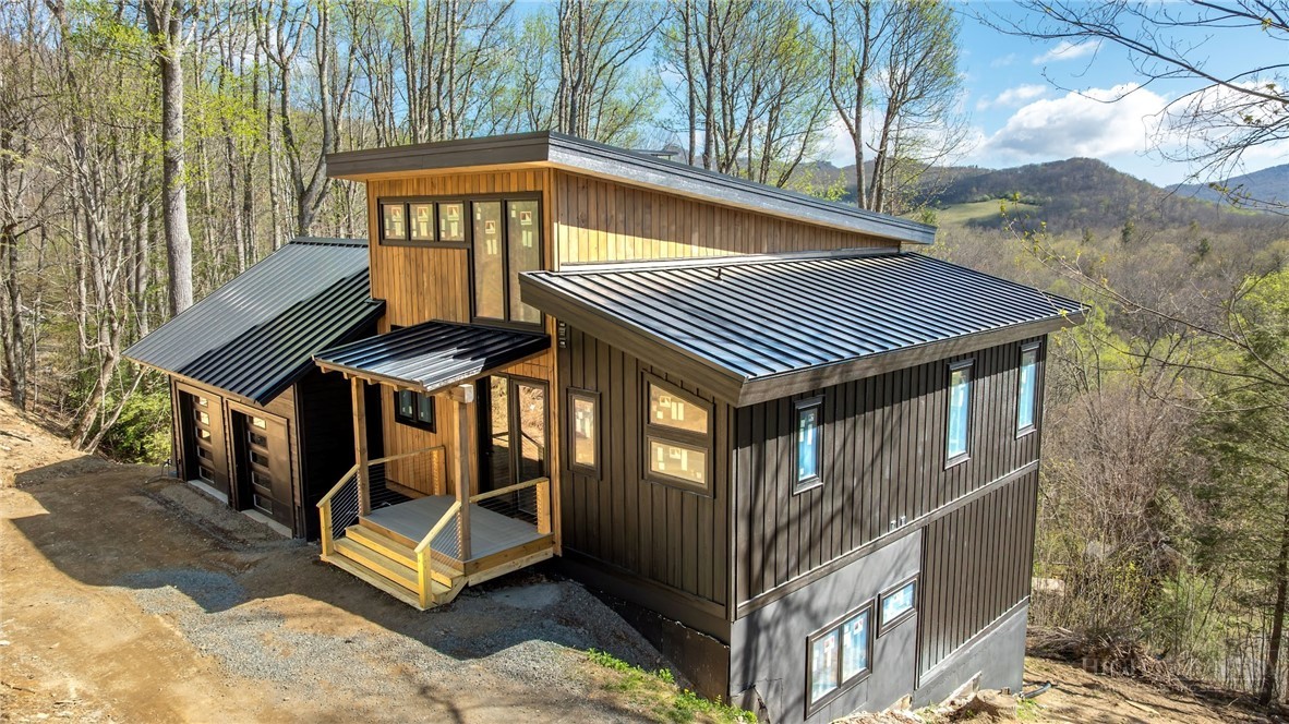 63 Two Hawks Lane Newland, NC 28657 - Photo 3 of 43