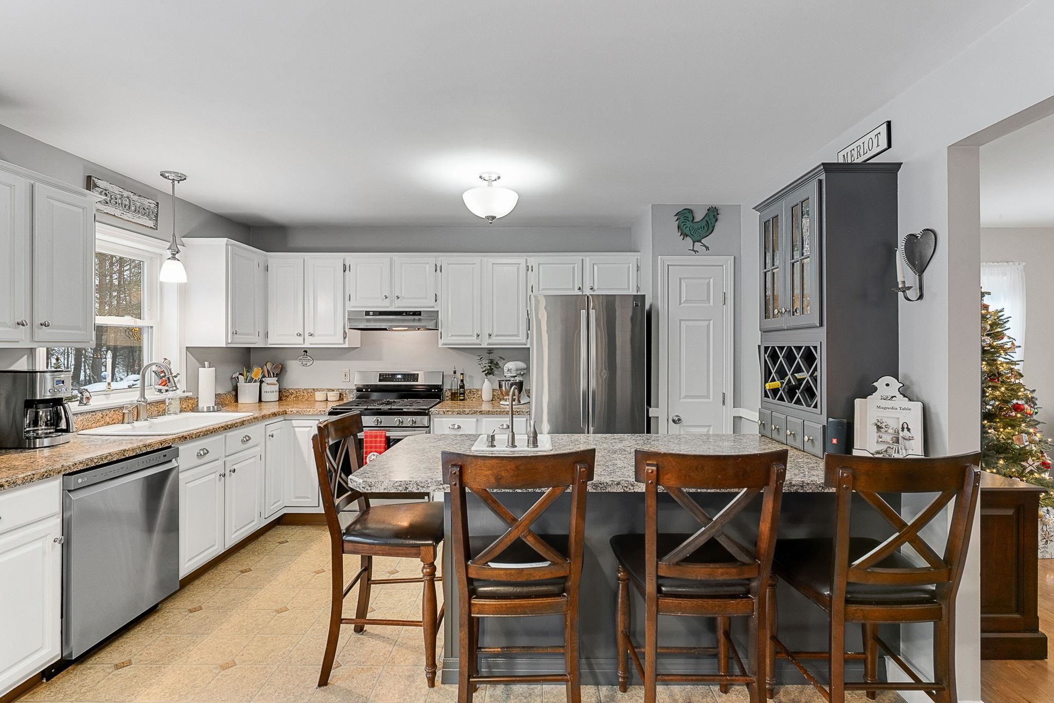 102 Bluebird Road Williamstown, VT 05679 - Photo 15 of 50