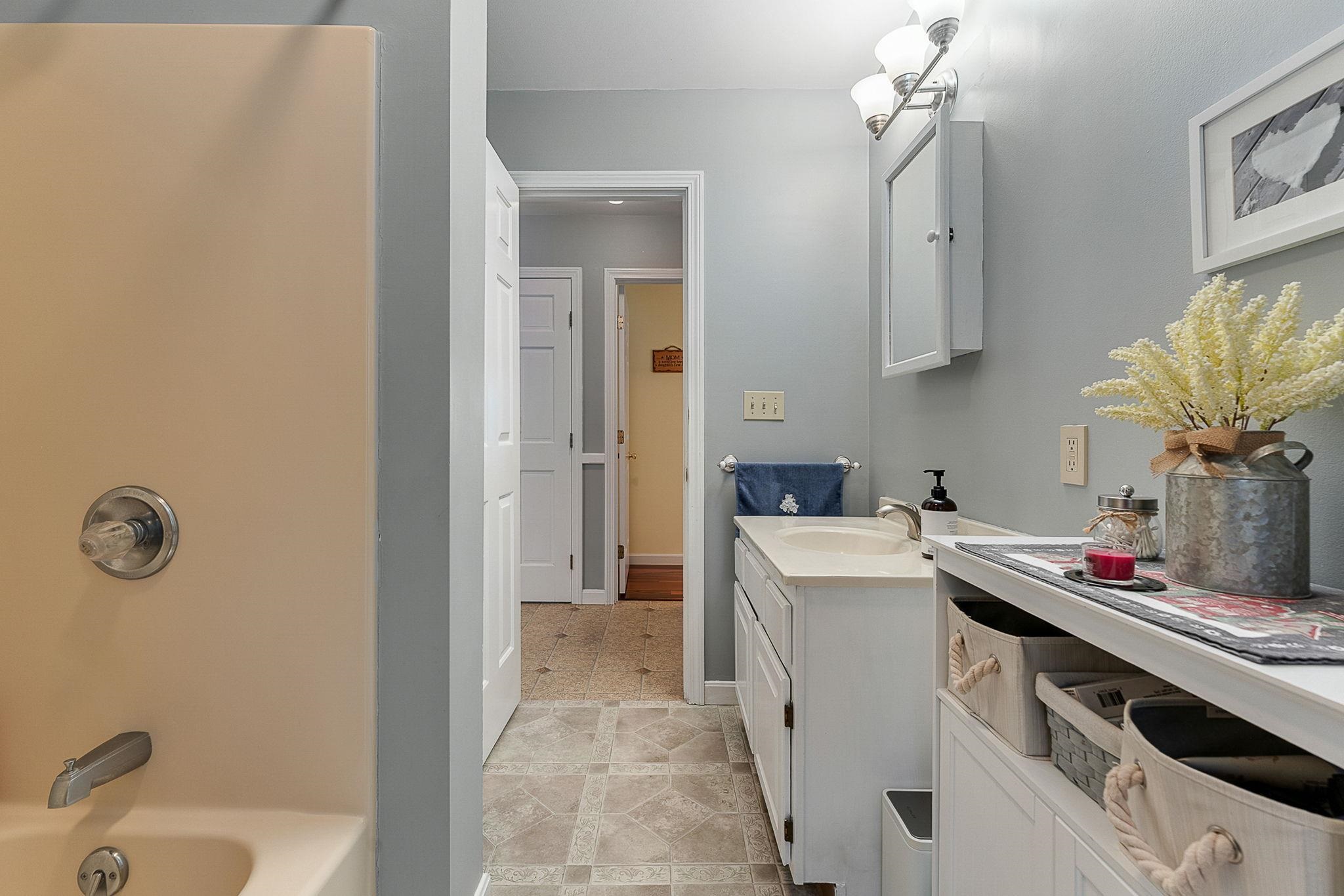 102 Bluebird Road Williamstown, VT 05679 - Photo 30 of 50