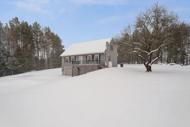 $388,500 | 102 Bluebird Road, Williamstown, VT 05679