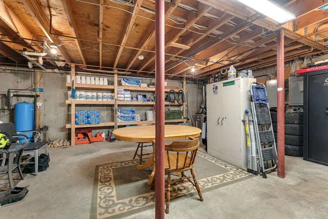 $388,500 | 102 Bluebird Road, Williamstown, VT 05679