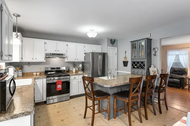 $388,500 | 102 Bluebird Road, Williamstown, VT 05679