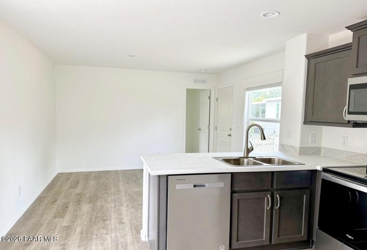 1519 Private Road, Unit 1519 Prescott, AZ 86301 - Photo 4 of 9 Kitchen