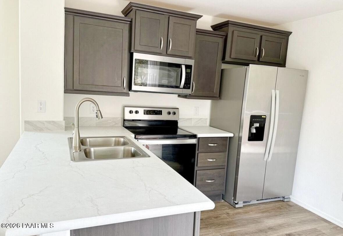 1519 Private Road, Unit 1519 Prescott, AZ 86301 - Photo 7 of 9 Kitchen