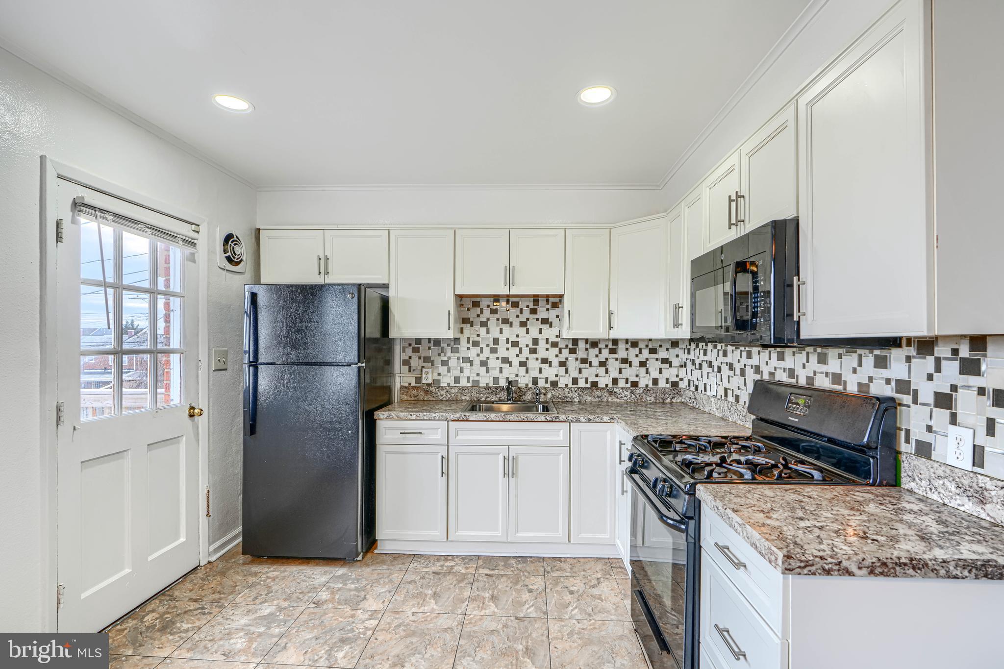 9715 Bird River Road Baltimore, MD 21220 - Photo 9 of 27