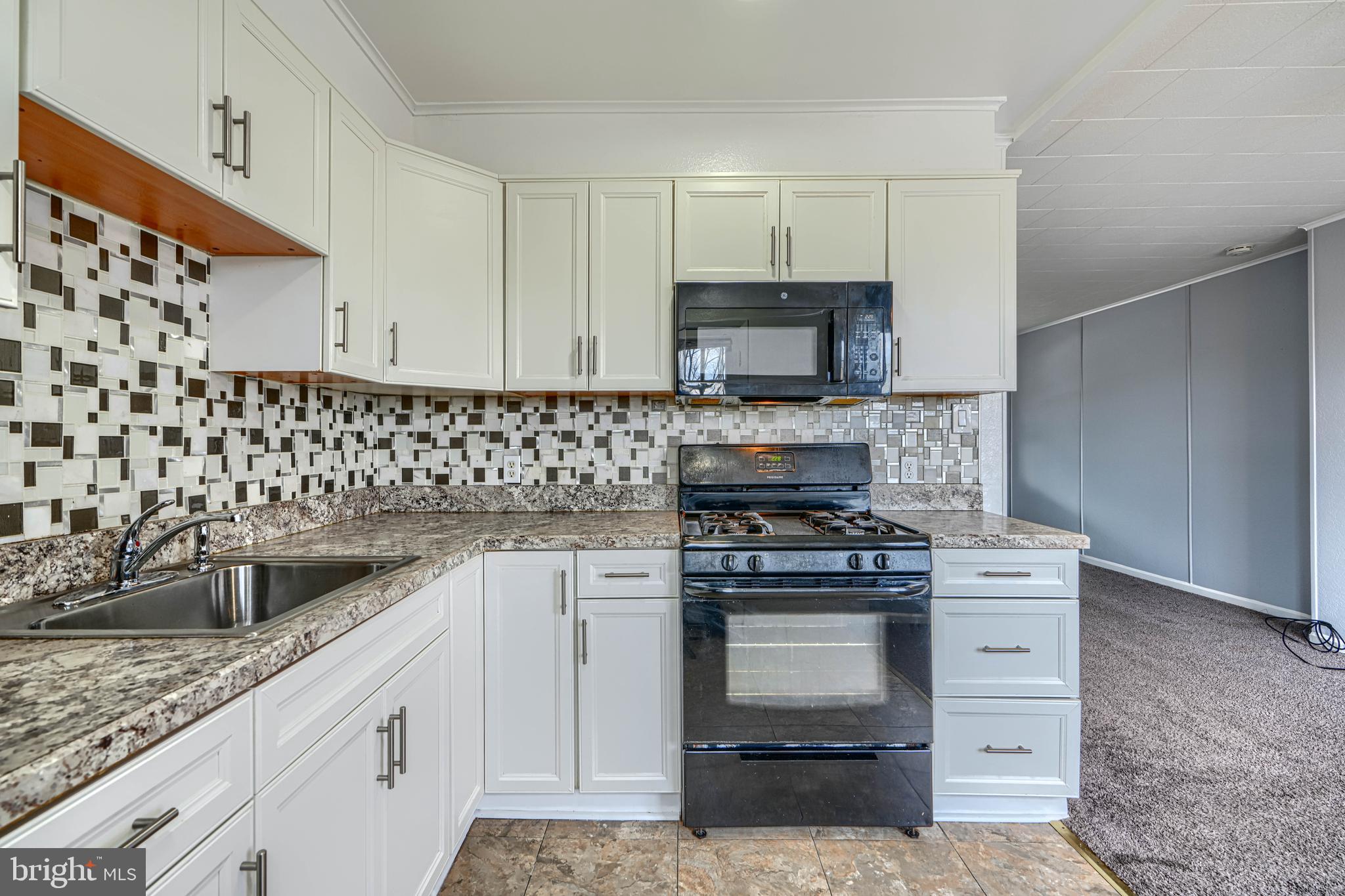 9715 Bird River Road Baltimore, MD 21220 - Photo 10 of 27