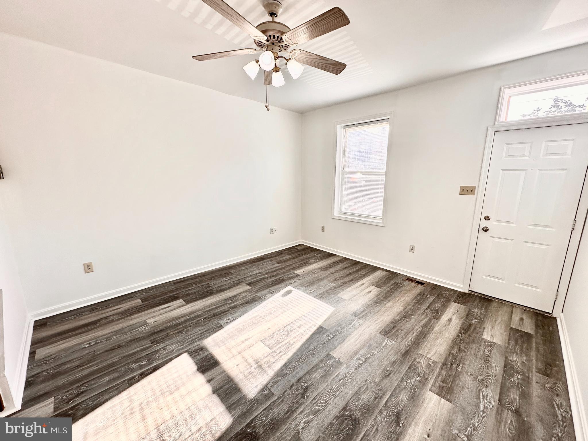 5227 Ridge Avenue Philadelphia, PA 19128 - Photo 5 of 17