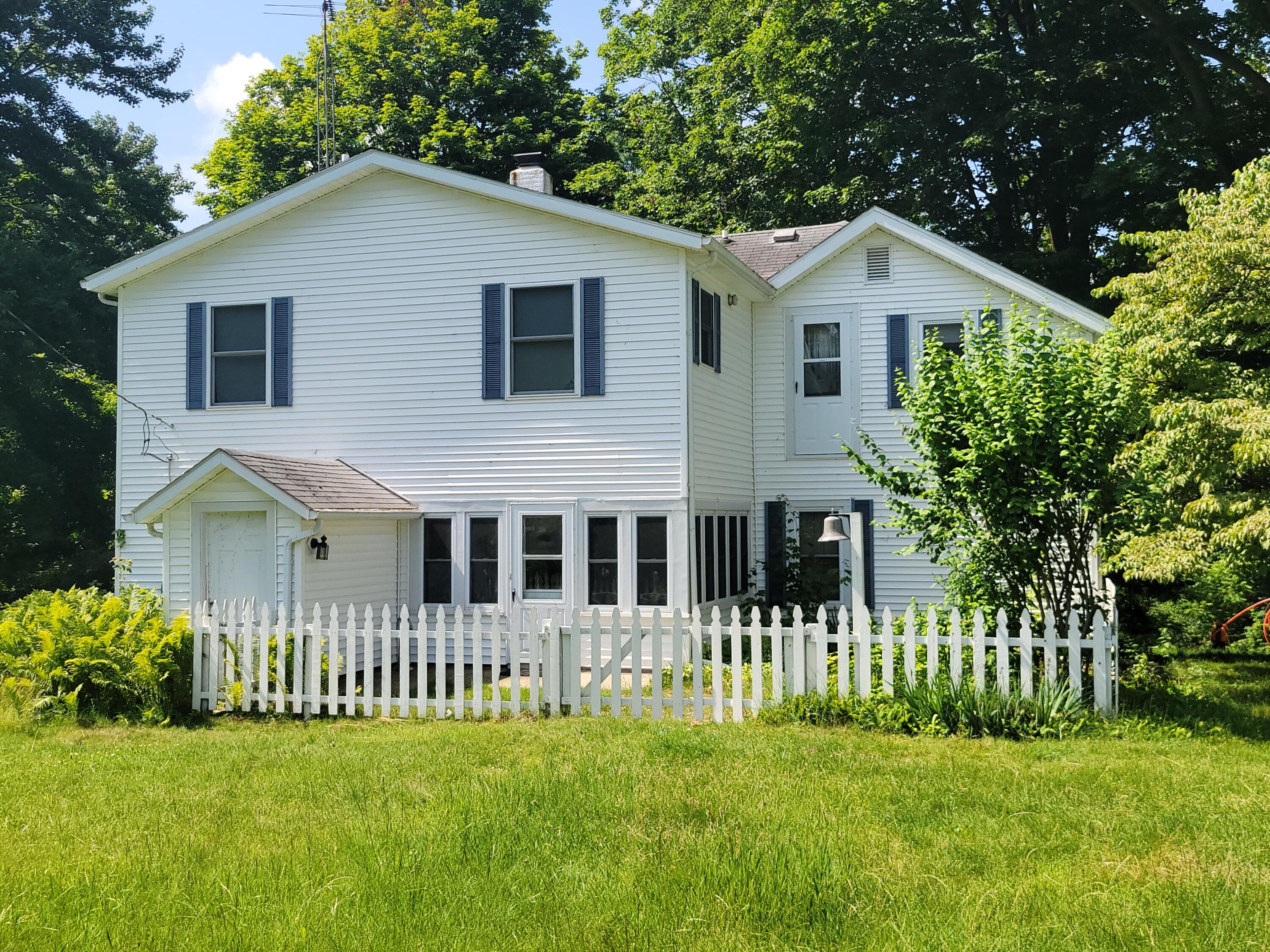 35176 Mill Lake Road Gobles, MI 49055 - Photo 3 of 30 20260629_112733