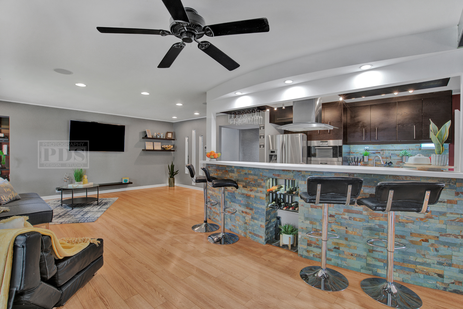 1340 Hassell Road Hoffman Estates, IL 60169 - Photo 24 of 49