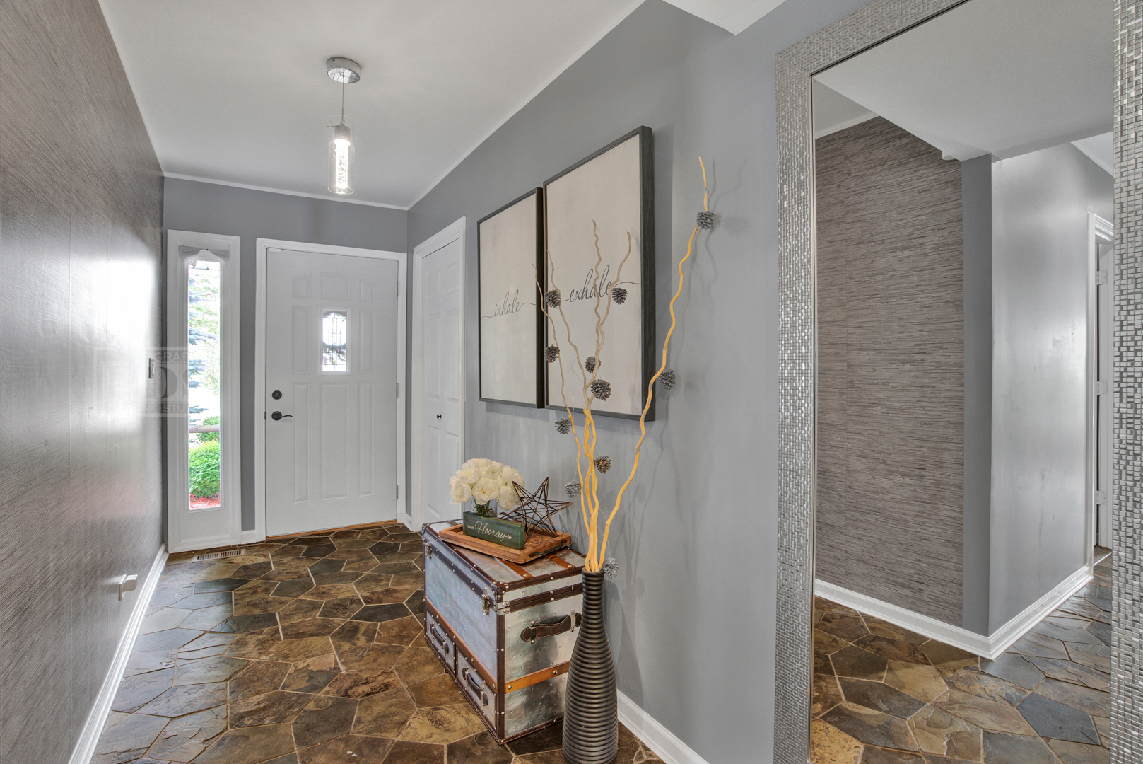 1340 Hassell Road Hoffman Estates, IL 60169 - Photo 4 of 49