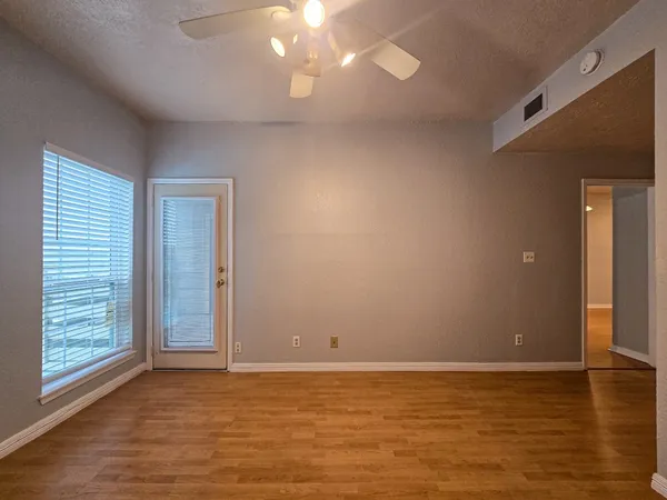 $1,350 | 500 Ferry Road, Unit 323C, Galveston, TX 77550