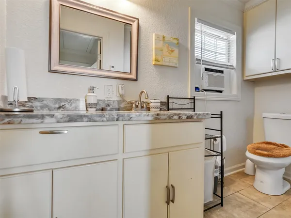 $240,860 | 914 Treaty Drive, Surfside Beach, TX 77541