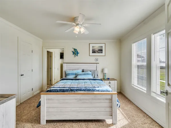 $240,860 | 914 Treaty Drive, Surfside Beach, TX 77541