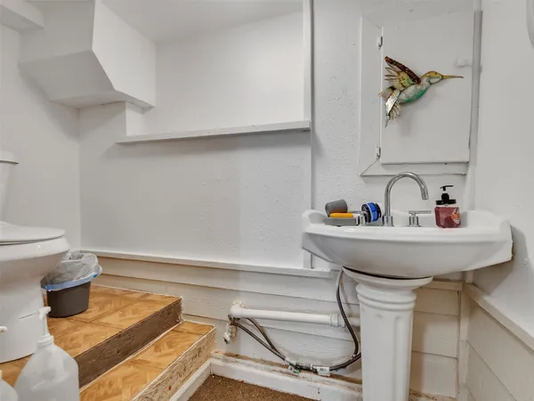 $240,860 | 914 Treaty Drive, Surfside Beach, TX 77541