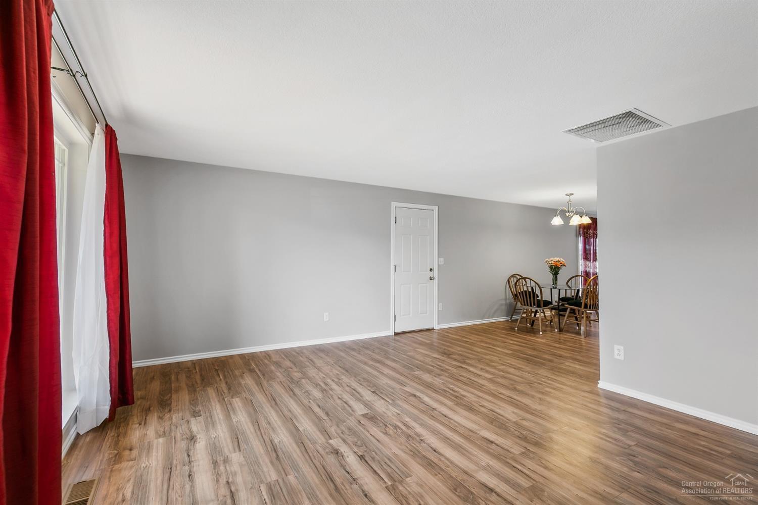 2403 Southwest Fissure Loop Redmond, OR 97756 - Photo 11 of 25 Additional Photo
