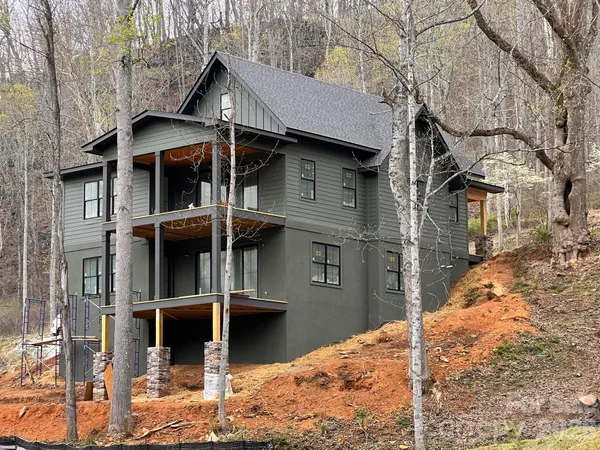 $1,200,000 | 51 Bear Tree Cove, Canton, NC 28716